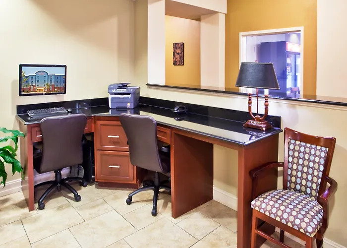 Candlewood Suites Athens By Ihg