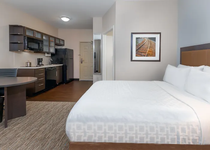 Candlewood Suites Athens By Ihg